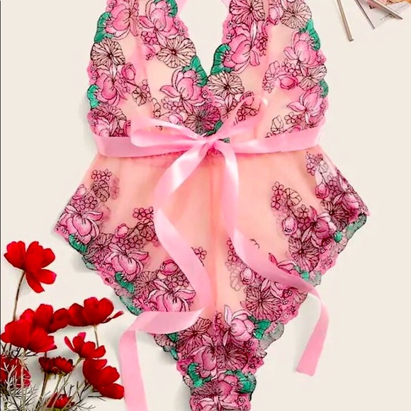 Pink floral one piece teddy size 3x - Picture 1 of 4